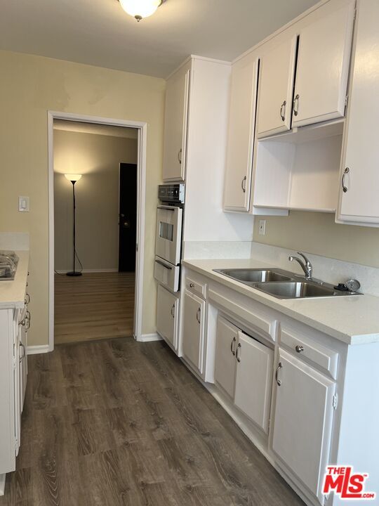 Building Photo - 7521 Hampton Ave