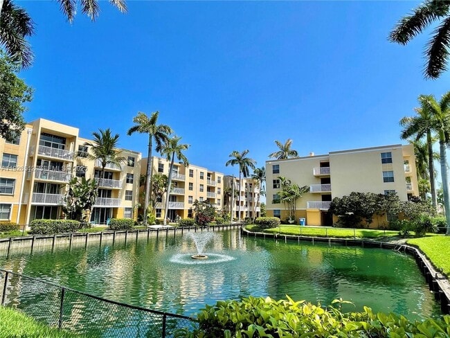 Building Photo - 1341 SE 3rd Ave