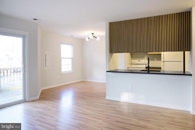 Building Photo - 737 Timber Ln