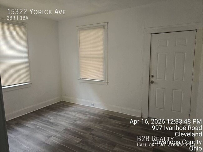 Building Photo - 15322 Yorick Ave