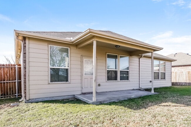 Building Photo - 368 Magma Dr