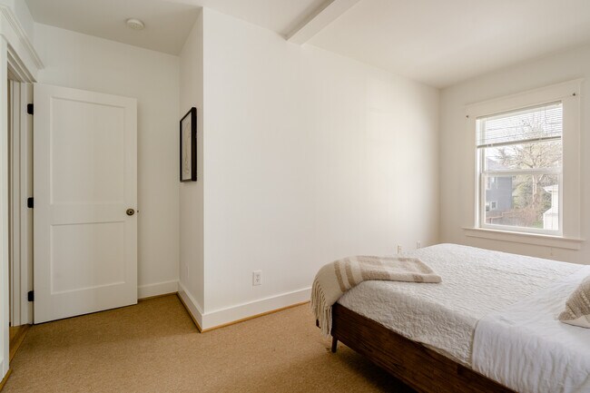 Building Photo - 4065 N Mississippi Ave