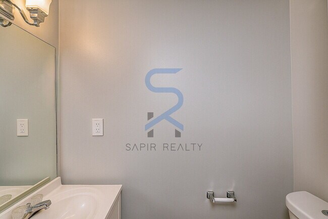 Building Photo - Move in before December 31st and get $100 OFF your rent for the first 3 months — PLUS a $250 Amaz...