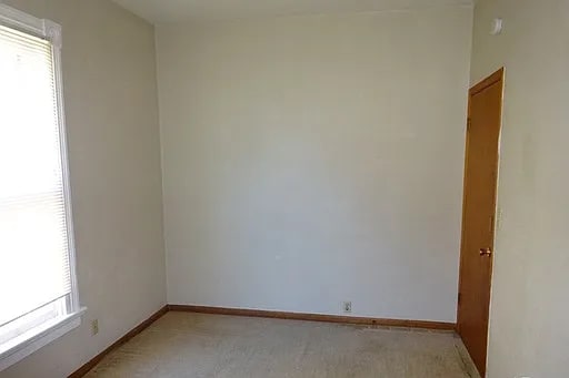 Building Photo - 903 44th St