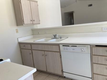 Building Photo - 10474 Tolliver St