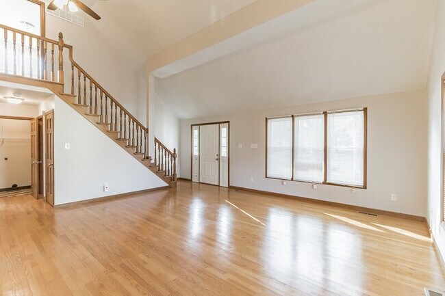 Building Photo - 2310 N 5th St