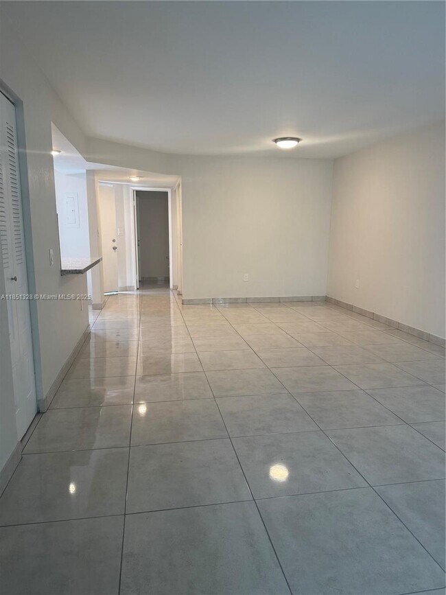 Building Photo - 4666 NW 97th Pl