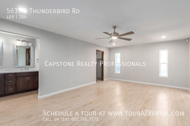 Building Photo - 5639 E Thunderbird Rd