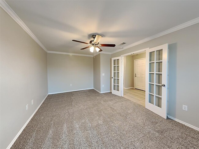 Building Photo - 1448 Vernon Dr