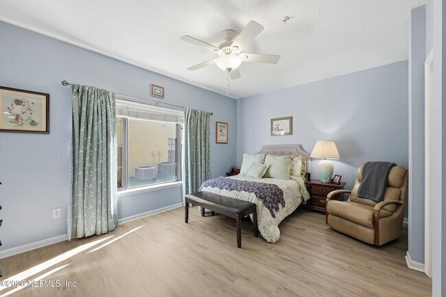 Building Photo - 135 Calle el Jardin