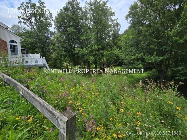 Building Photo - 138 Sussex Rd