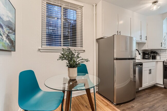 Building Photo - 1666 Detroit St