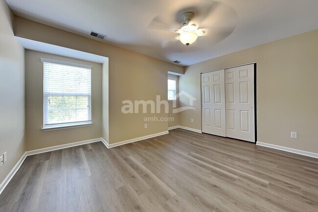 Building Photo - 111 Graduate Ln