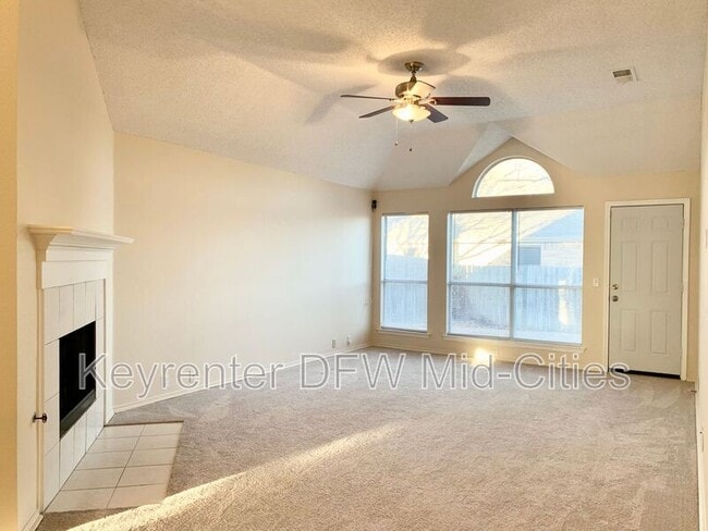 Building Photo - 2606 Lonesome Oak Dr
