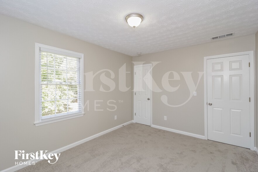 Building Photo - 4740 Govanett Rd
