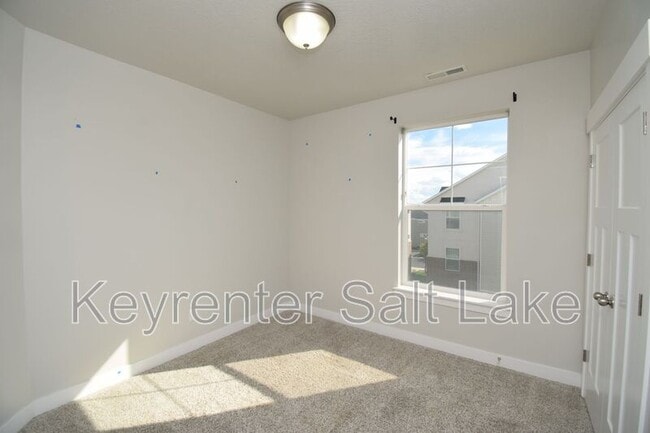 Building Photo - 3791 W 1850 N