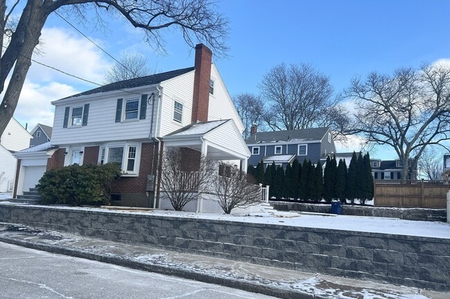 Building Photo - 11 Latin Rd