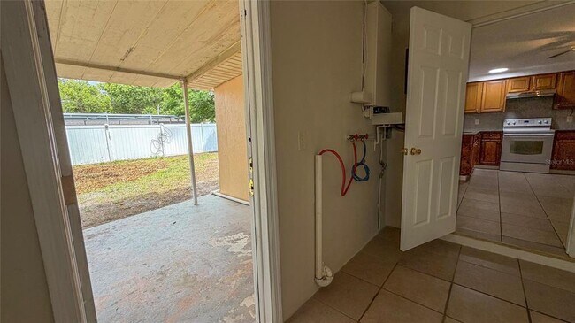 Building Photo - 4102 Highland Loop