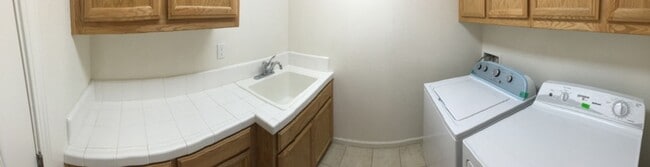 Building Photo - REDUCED!  BEAUTIFUL TWO STORY 5 BEDROOM 3 ...
