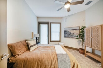 Building Photo - Varela Westshore Apartments