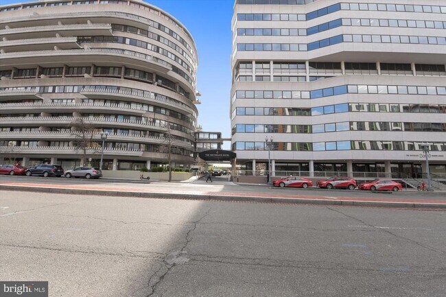 Building Photo - 950 25th St NW