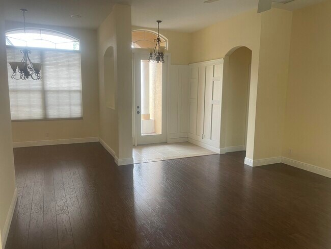 Building Photo - 2643 SW Harem Cir