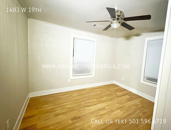 Building Photo - 1403 W 19th-