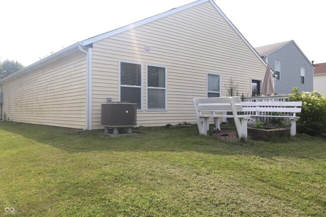Building Photo - 1388 Norton Dr