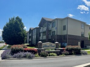 Building Photo - Silvercrest