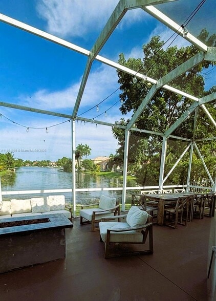 Building Photo - 3015 SW 135th Ave