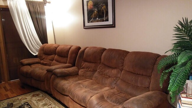 Building Photo - 6400 W Berteau Ave