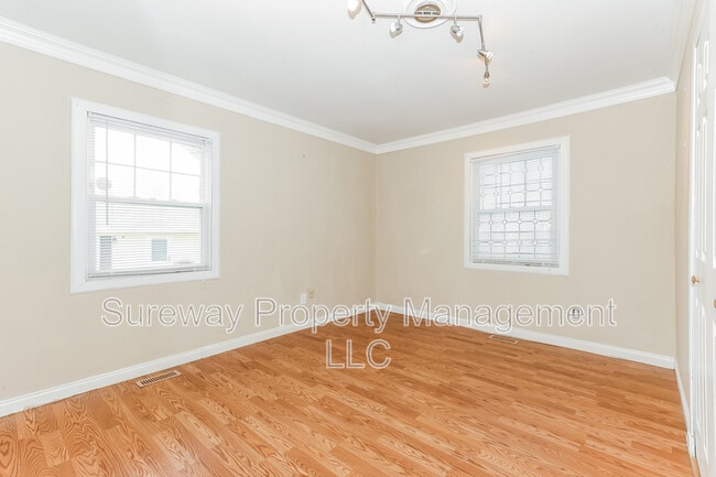 Building Photo - 7 Ebbtide Ln