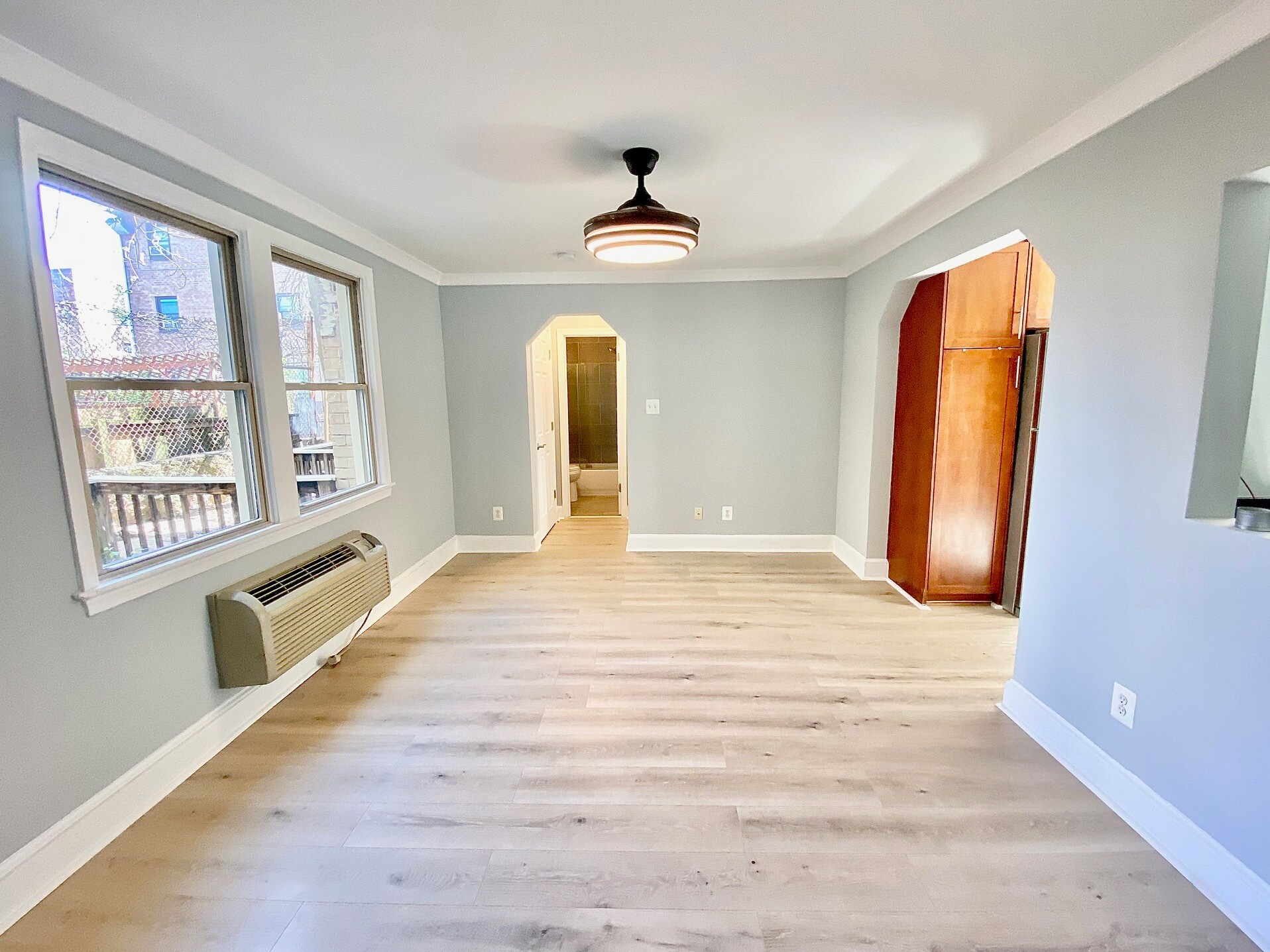 Building Photo - 1367 K St SE