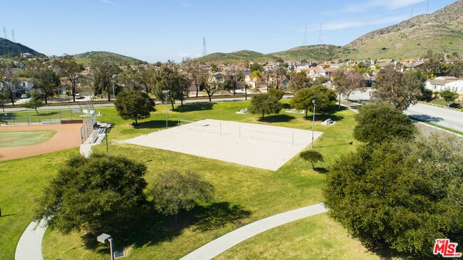 Building Photo - 4566 Via Del Rancho