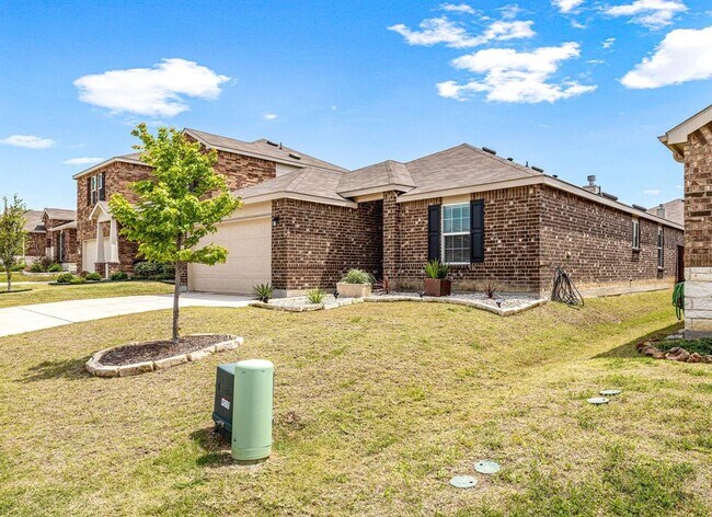 Building Photo - 1728 Trace Dr