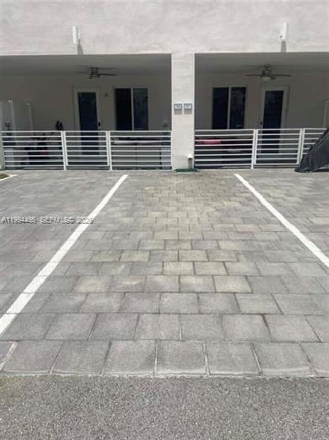 Building Photo - 10222 NW 64th Way