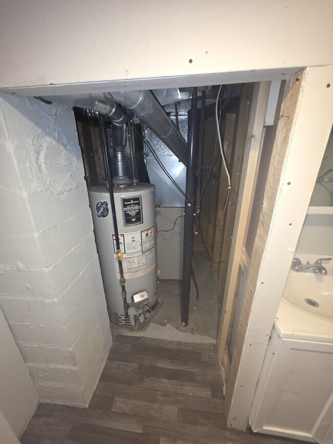 Building Photo - 3917 Homewood Ave