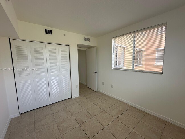 Building Photo - 17602 NW 25th Ave
