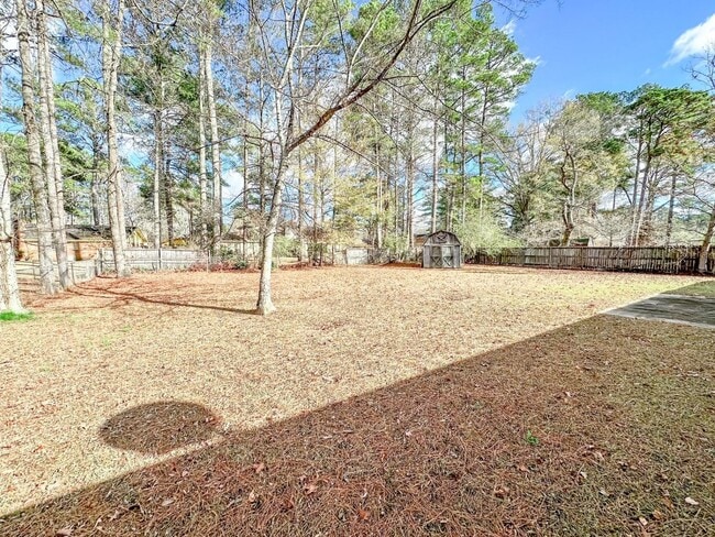 Building Photo - 99 Gardenia Dr