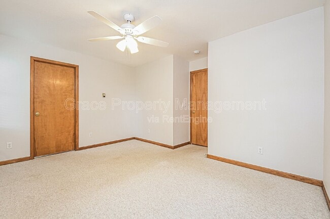 Building Photo - 2586 E 125th Pl