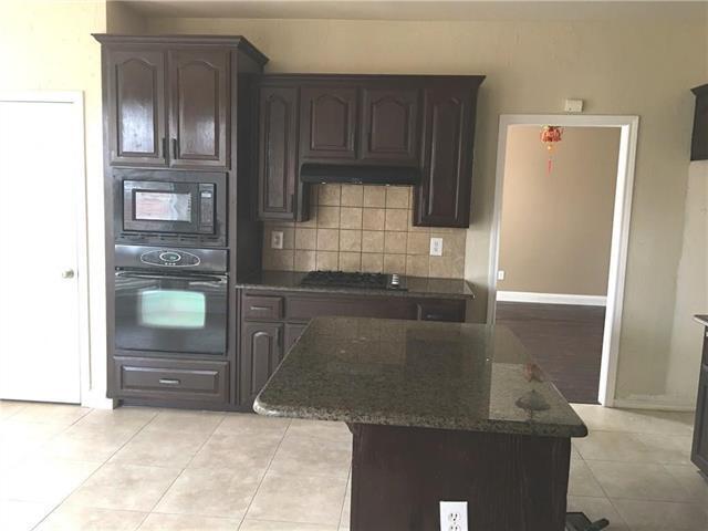 Building Photo - 5208 Lakeland Dr