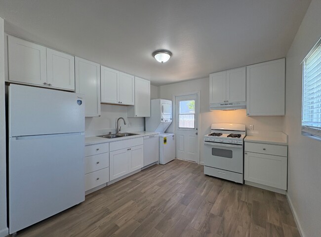 Building Photo - 3539-3541 Clairemont Mesa Blvd