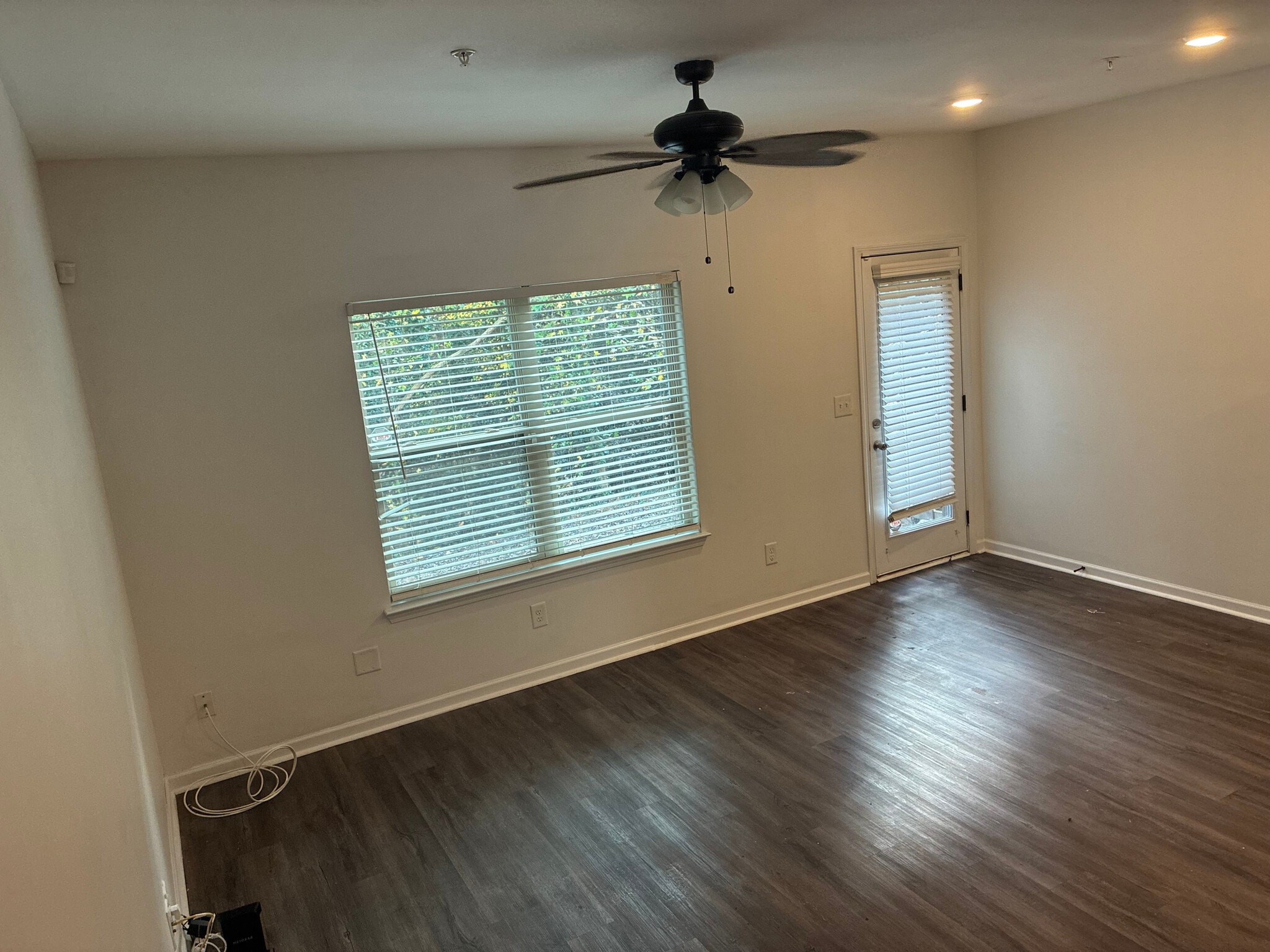 Building Photo - Room in Townhome on Bayrose Cir