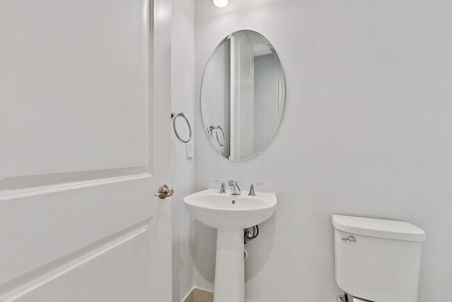 Building Photo - 12680 Nautilus Cir