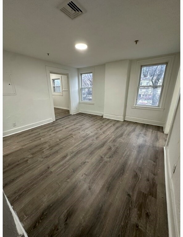 Building Photo - 126 Lincoln St