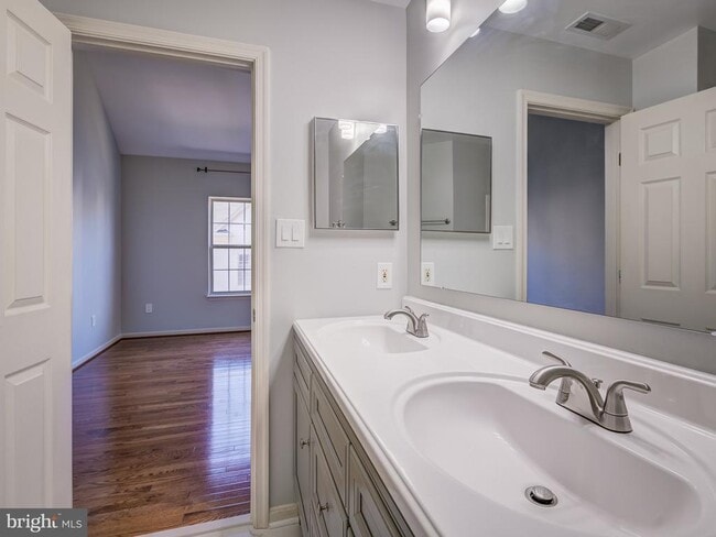 Building Photo - 12139 Amber Ridge Cir