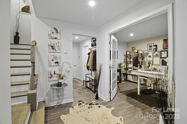 Building Photo - 1335 Ashbury St