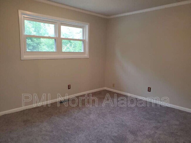 Building Photo - 3017 Deerfield Rd NW