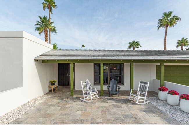 Building Photo - Beautifully Remodeled 4 Bedroom Home in Gr...