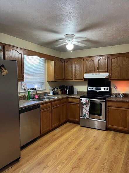 Building Photo - 5584 Grimes Rd